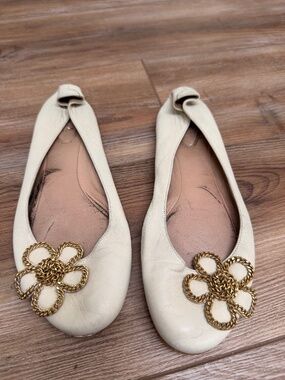 Chloe flats